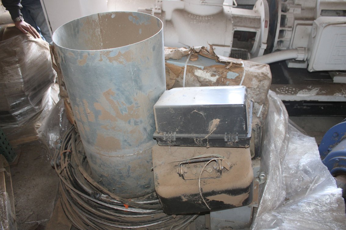 Pallet of Misc. Blower Parts, lights & cables 