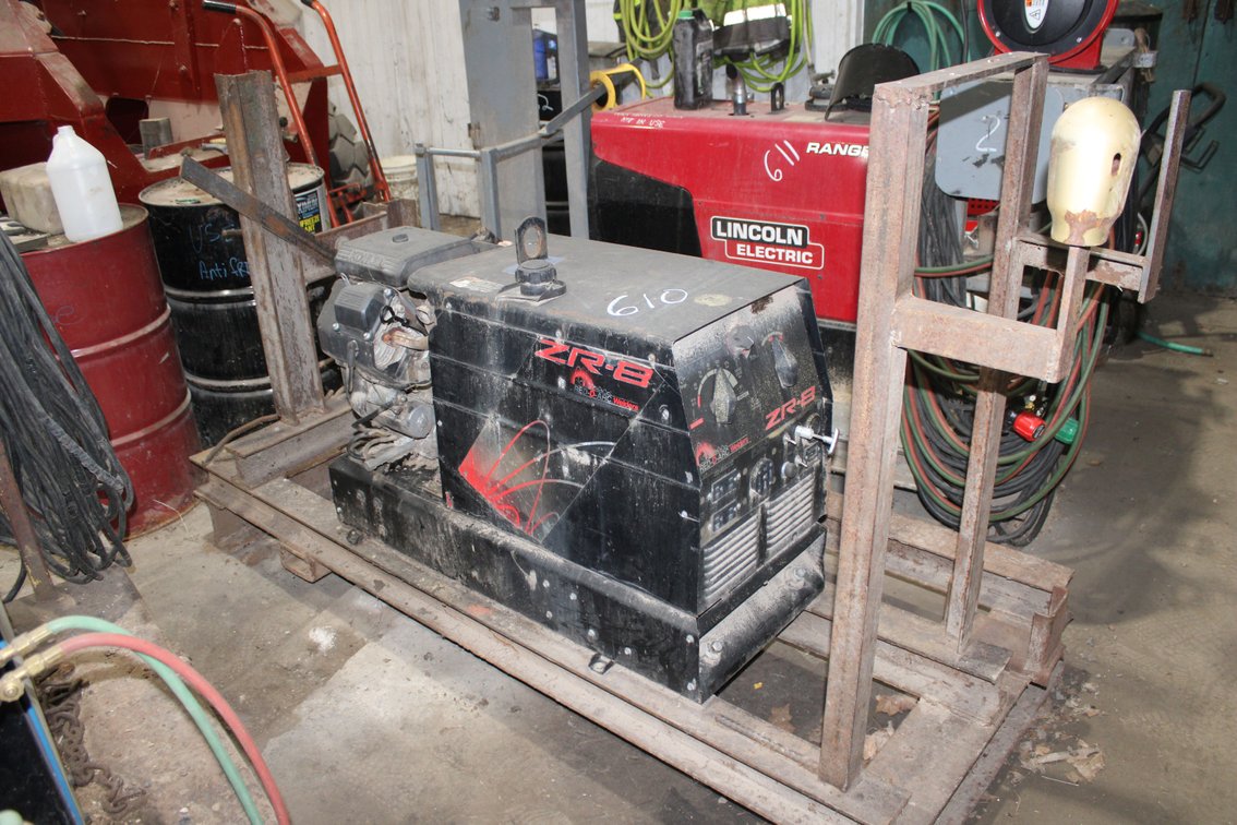 Red D Arc ZR-8 Arc Welder