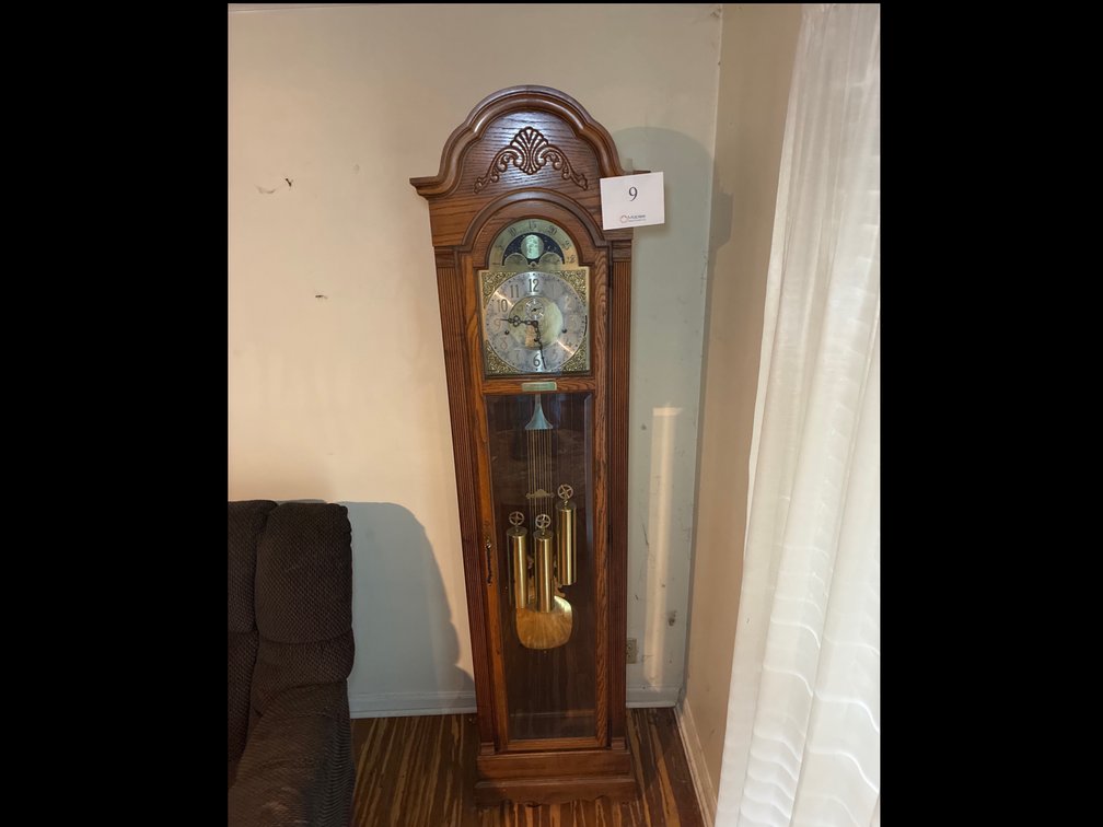 Grandfather Clock 21x13x84