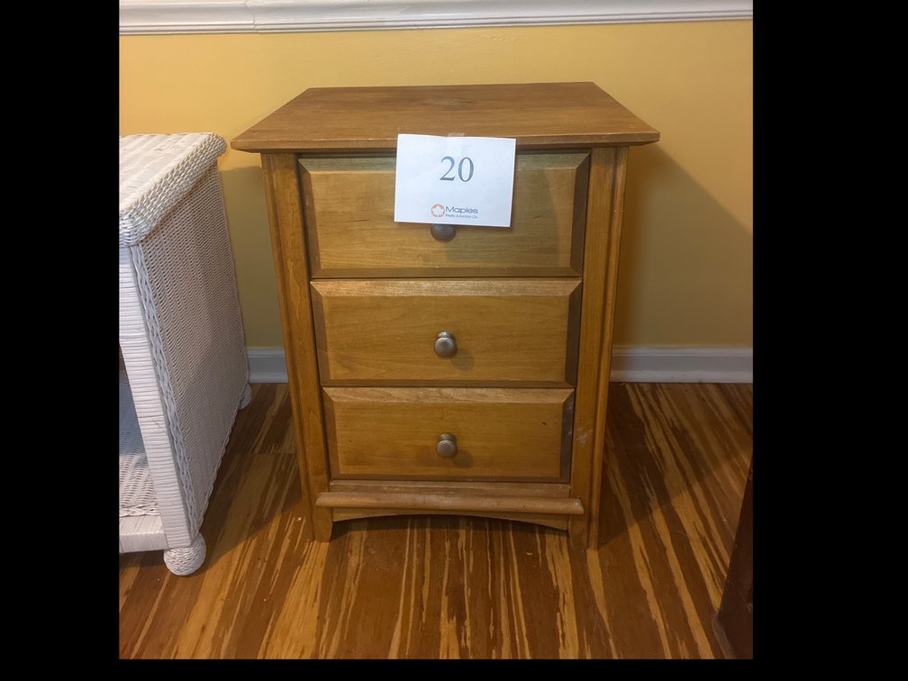 Wooden Night Stand 20x17x27