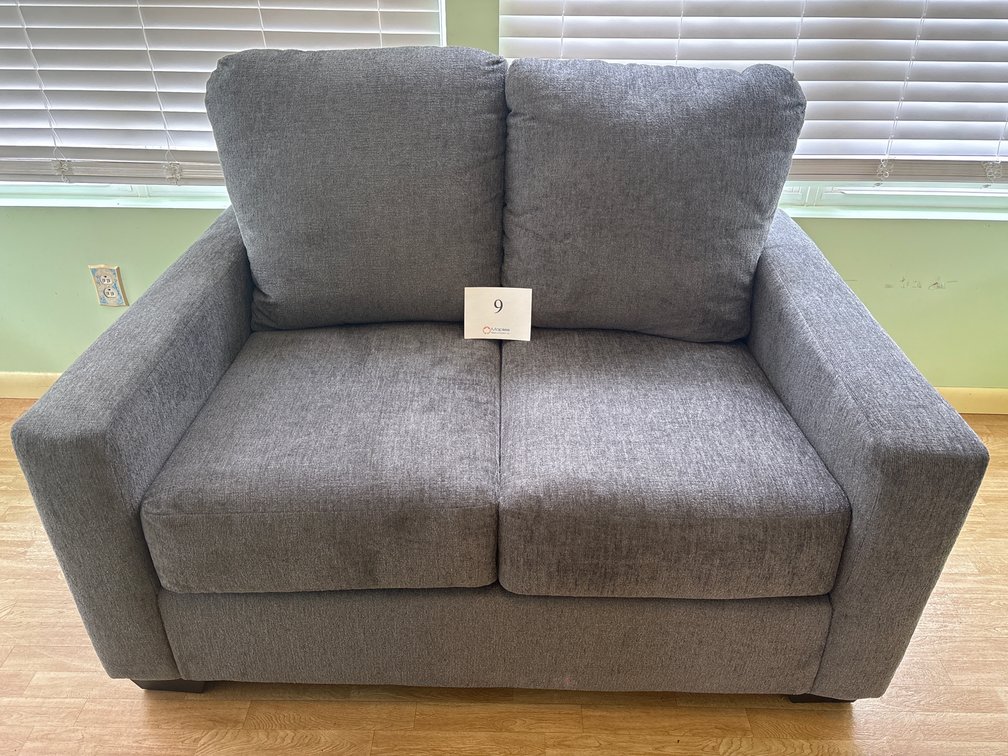 LOVE SEAT