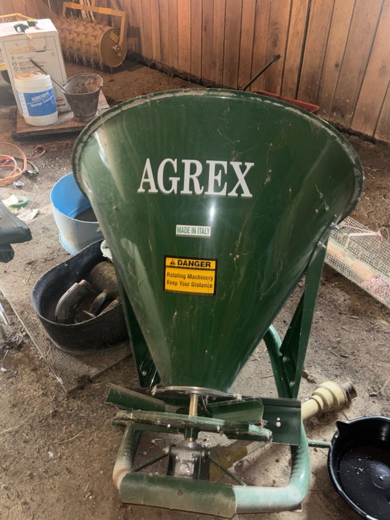 Agrex 250 Spreader