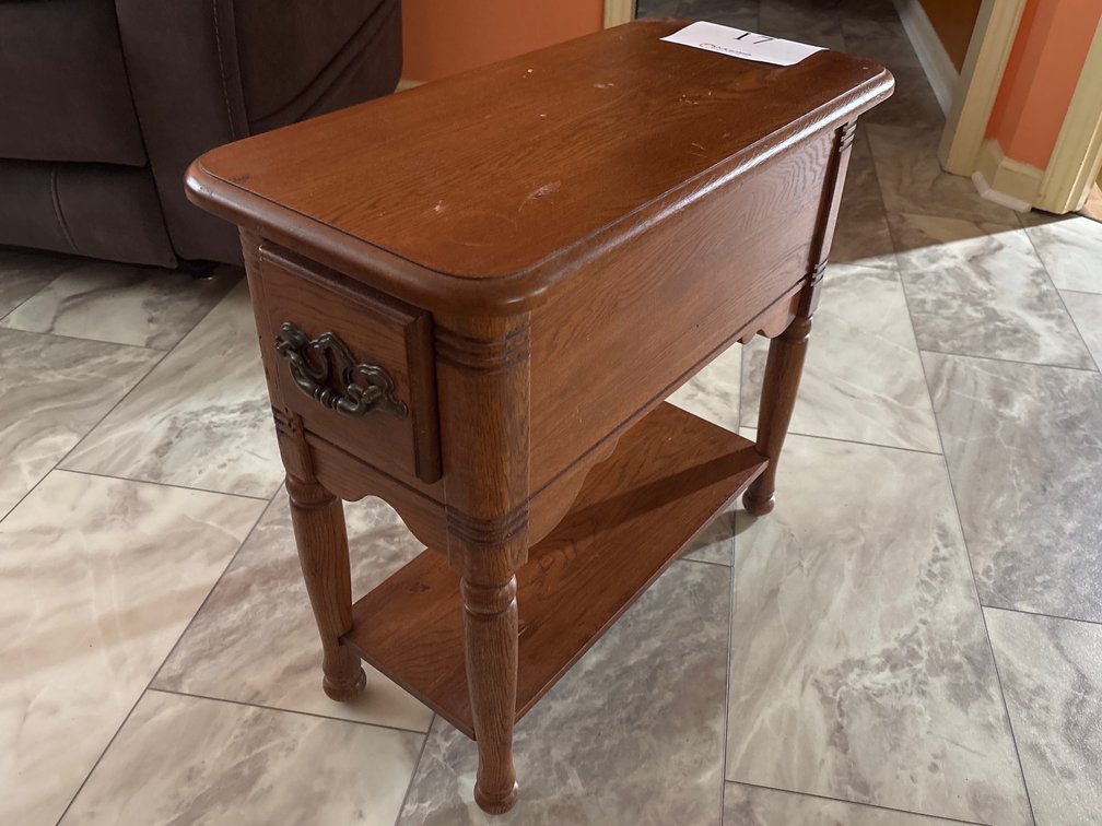 WOOD SIDE TABLE