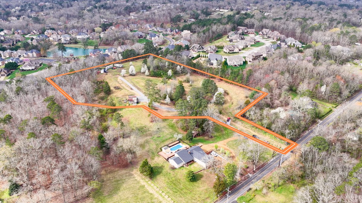 8794 Pine Ridge Rd.