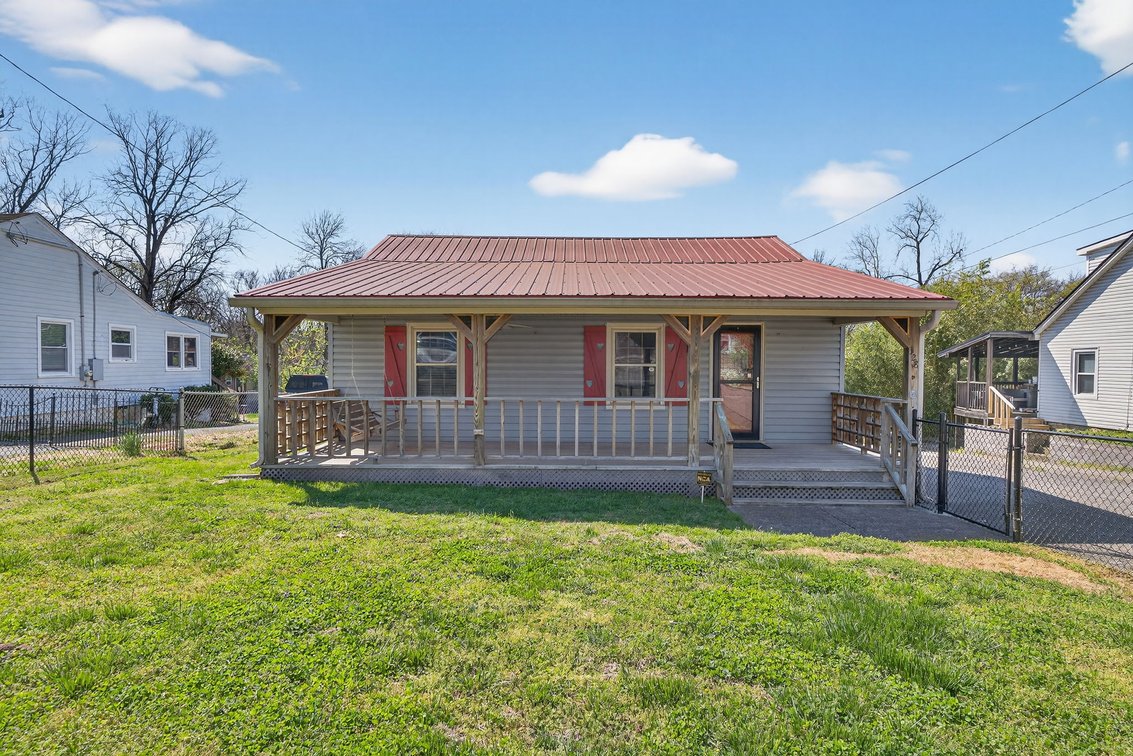 328 Emmitt Ave.