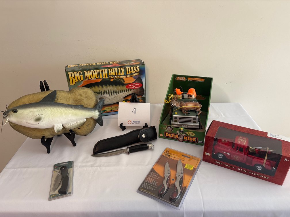 BUCK HUNTING KNIFE, BIG MOUTH BILLY BASS, CATFISH, ANIMATED DEER RIDE, KNIFE GIFT SET, POCKET KNIFE