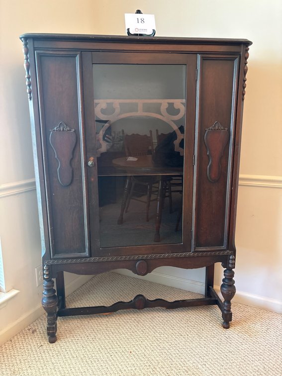 VINTAGE BUFFET