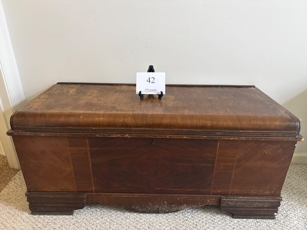 CEDAR CHEST