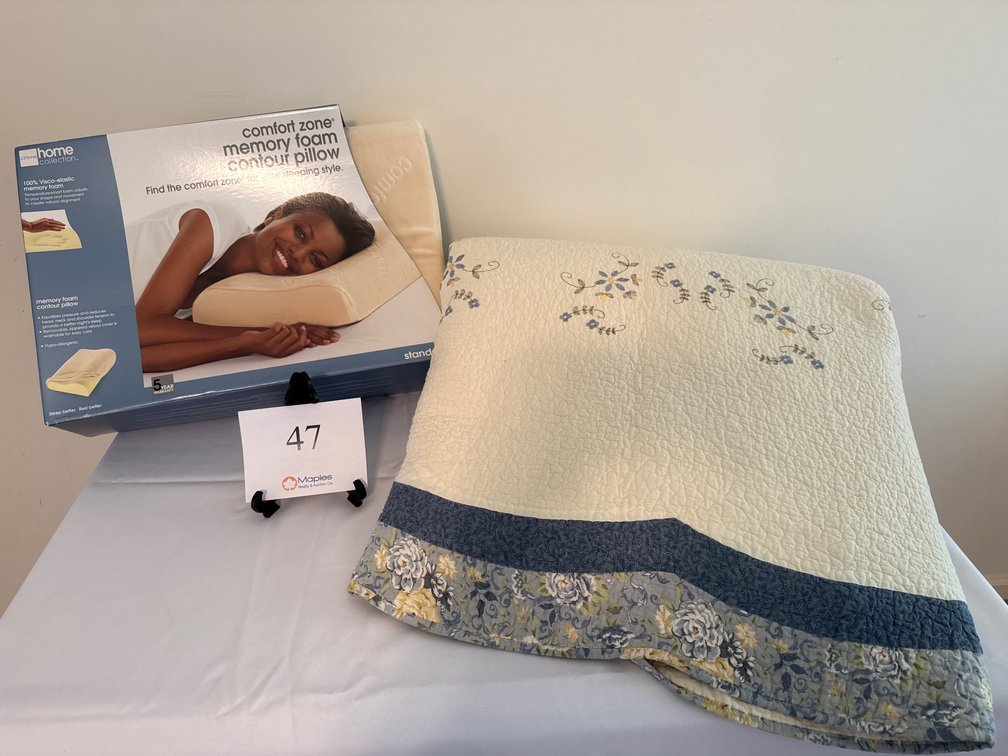 QUILT AND PILLOW