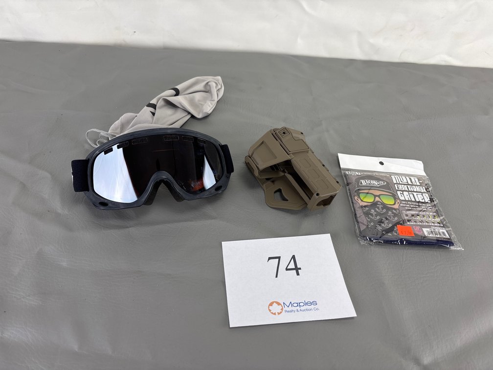 Magellan Ski Goggles / Holster / Neck Gaiter