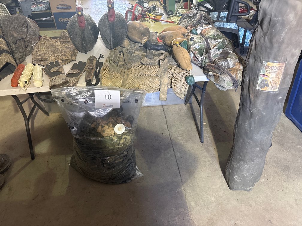 HIDEAWAY BLIND, BRICKHOUSE BLIND, VARIOUS DECOYS, CAMO MESH, VEST, GLOVES, DOG TRAINING TOYS