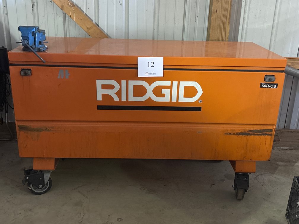 RIDGID MODEL 60R-OS JOB BOX WITH VISE