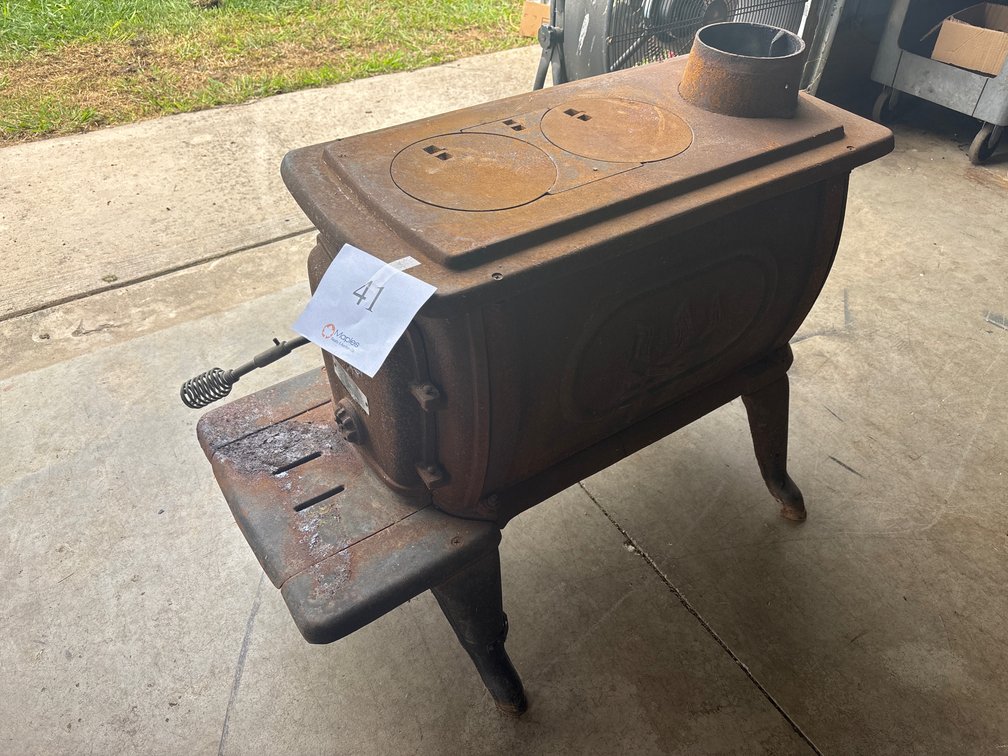 WOOD BURNING STOVE