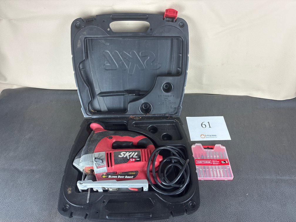 Skil Jig saw with Blades