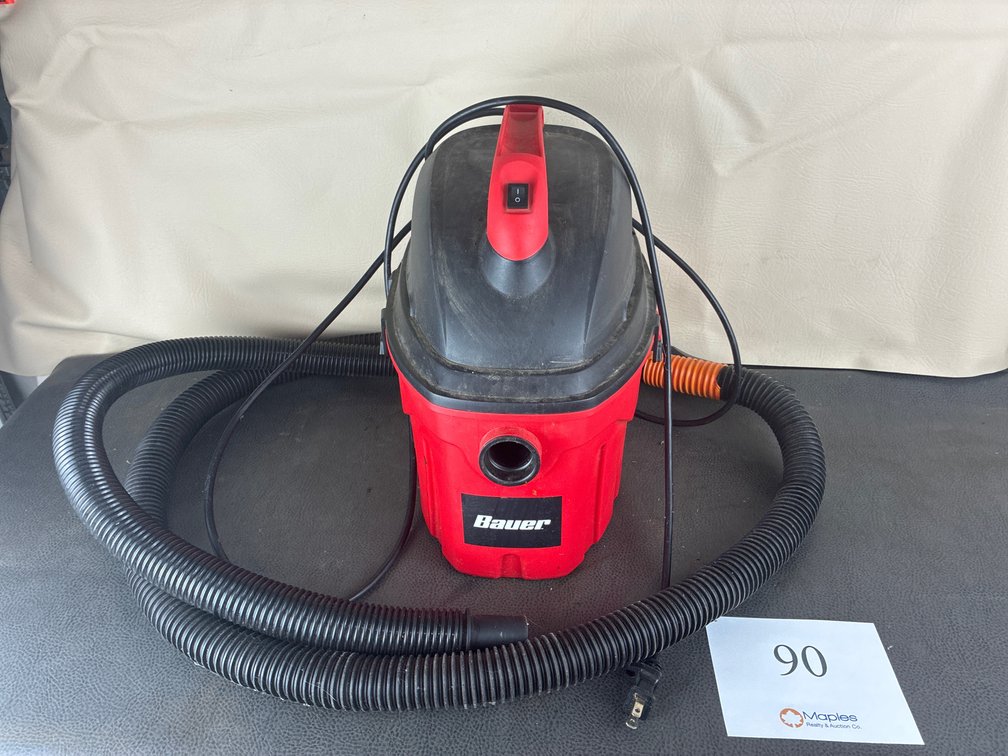 Bauer Shop Vac
