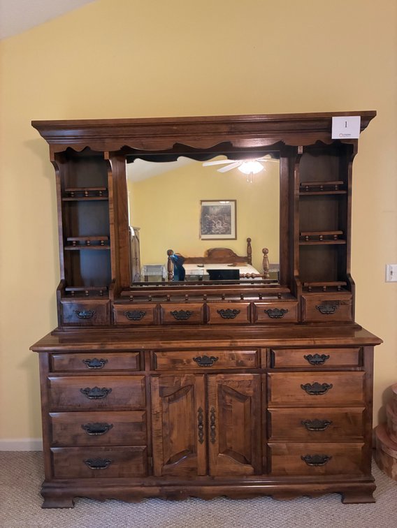 Vintage Thomasville Wooden Triple Dresser