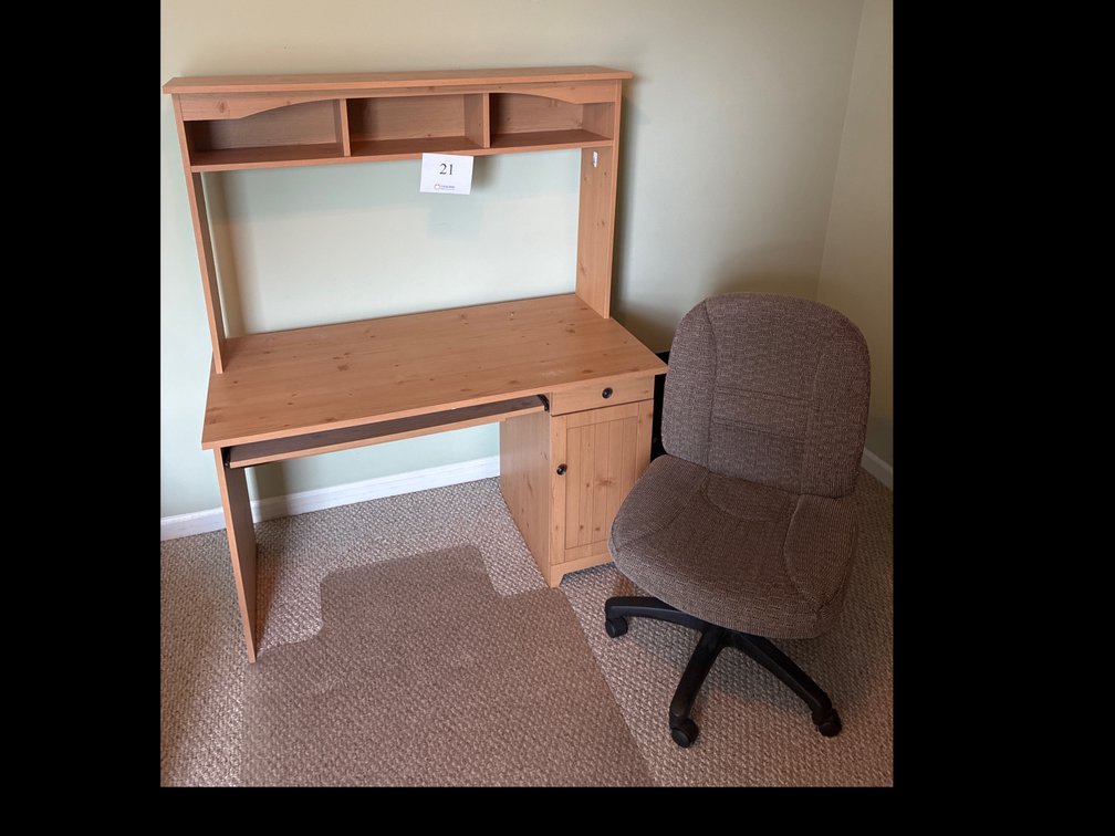 Wooden Desk with Office Chair 47x24x58.5