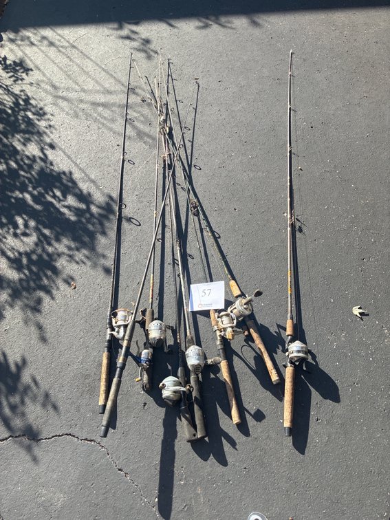 (8) Fishing Poles