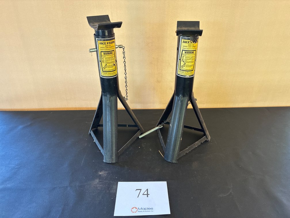 (2) Adjustable Jack Stands 3500 LB Capacity