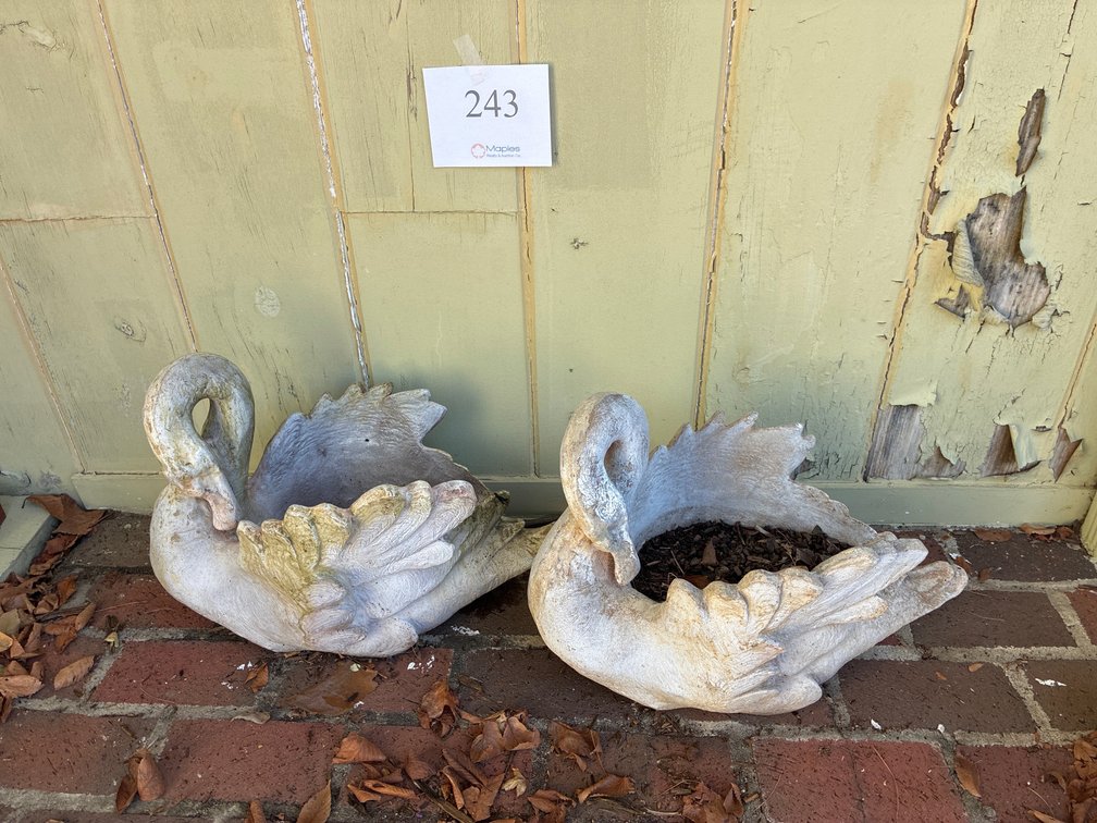 Swan Planters