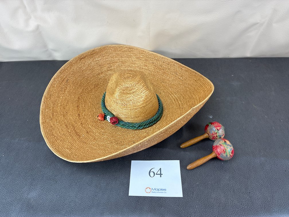 sombrero and maracas