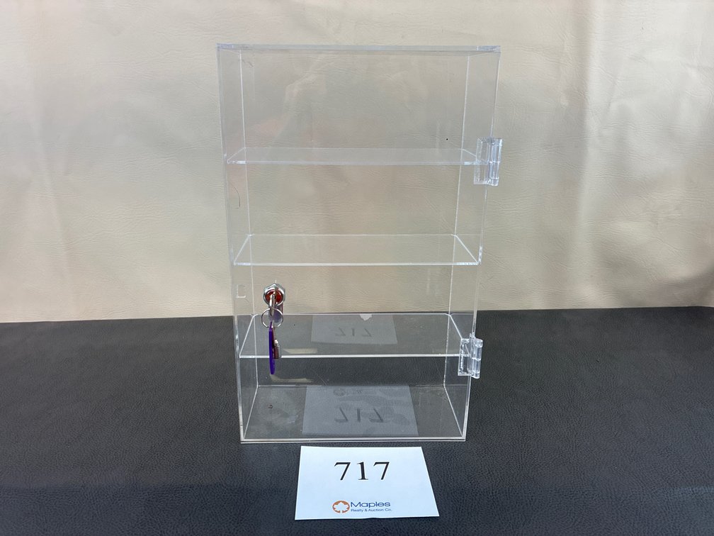 Locking Display Case