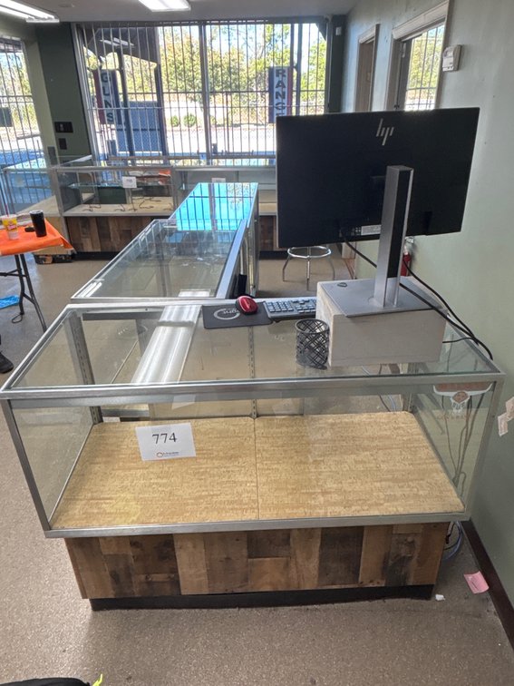 Glass Display Case w HP Computer
