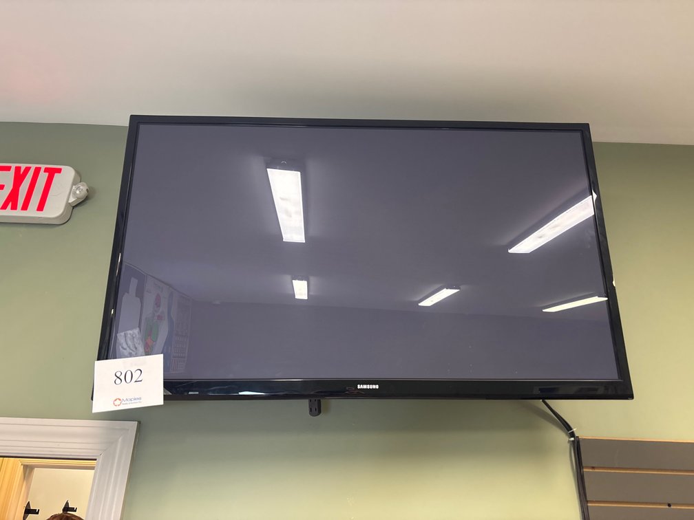 52” Samsung TV