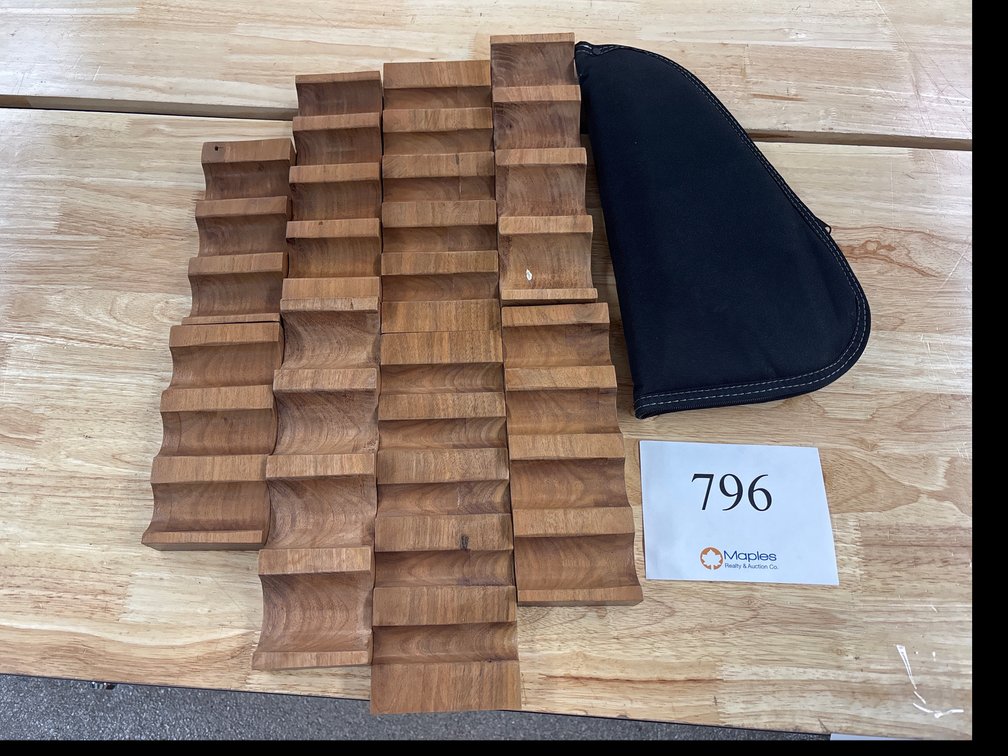 Wooden Display Rack & Soft Gun Case
