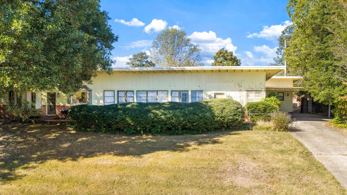 604 4th Ave.