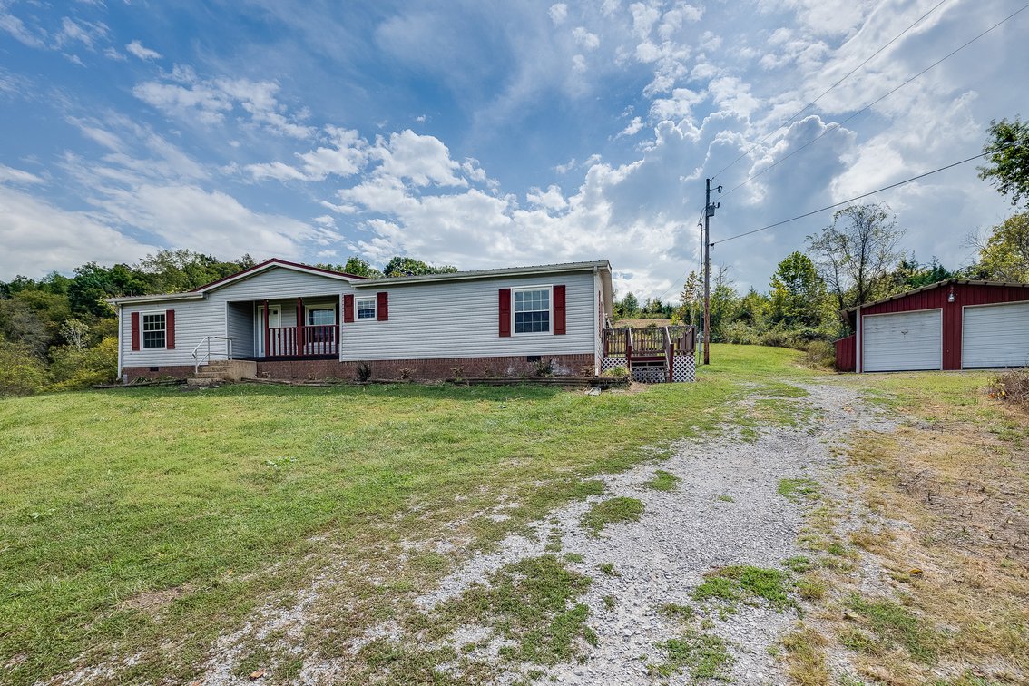 5004 Hurricane Creek Rd.