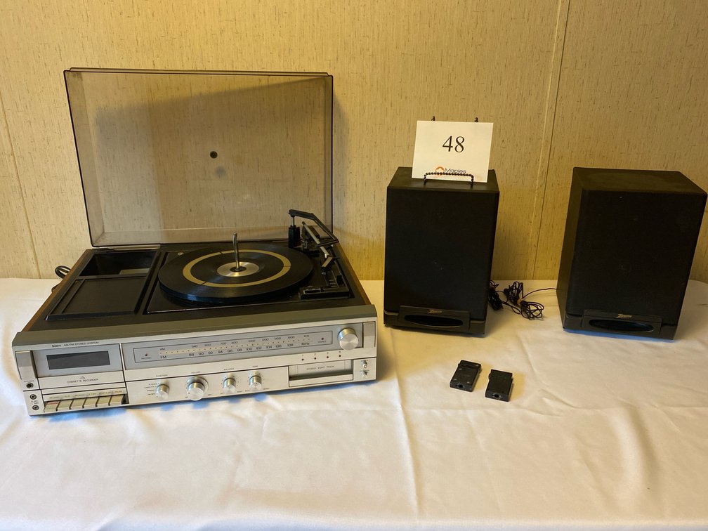 SEARS AM/FM STEREO SYSTEM WITH ZENITH SPEAKERS
