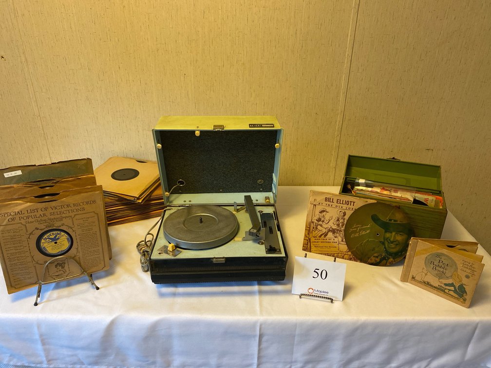 WARWICK RECORD PLAYER AND RECORDS