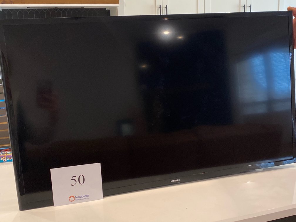 SAMSUNG 42” TV (NO REMOTE)
