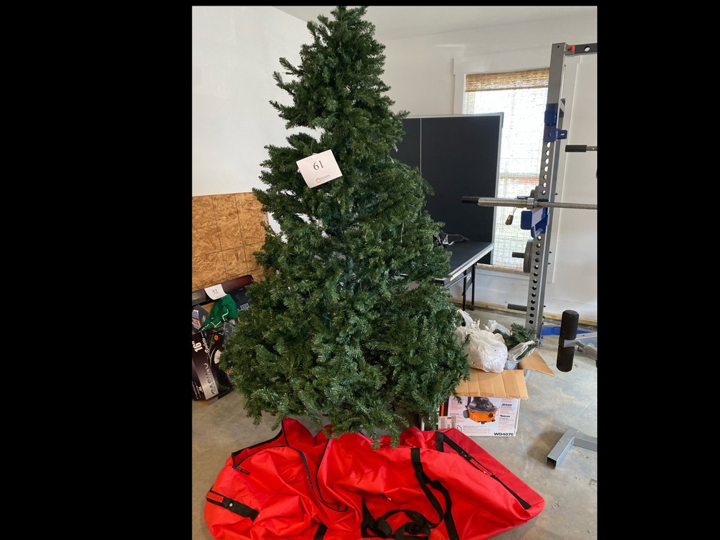 7’ CHRISTMAS TREE, STORAGE BAG WITH WHEELS, BOX OF LIGHTS GARLAND AND LIGHT HANGING CLIPS