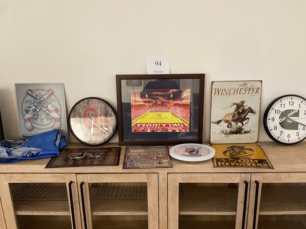 OKLAHOMA FRAMED ART, CLOCKS AND METAL SIGNS, TITANS FLAG