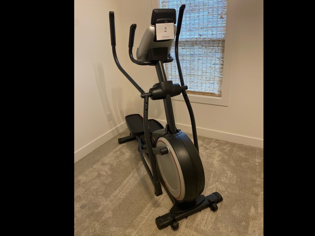 PROFORM 20” STRIDE ELLIPTICAL MACHINE 