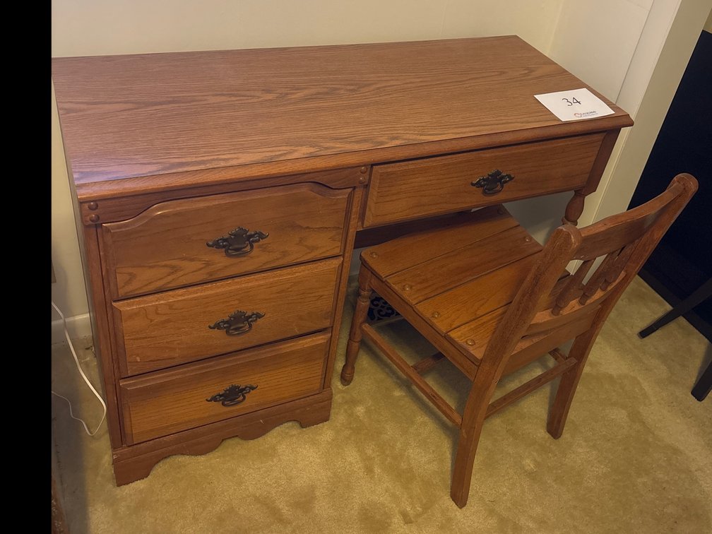 Wooden Desk w Chair