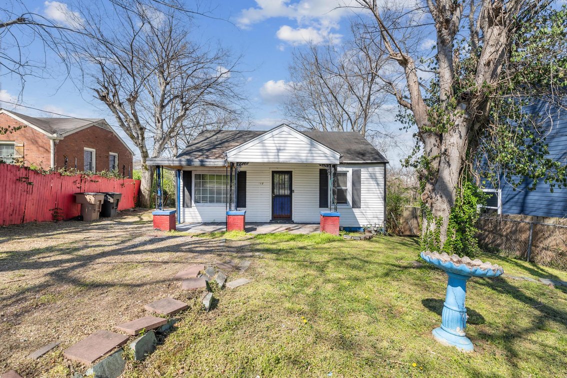 213 Orlando Ave.