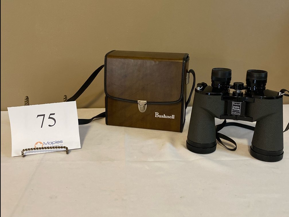 BUSHNELL BINOCULARS WITH CASE 