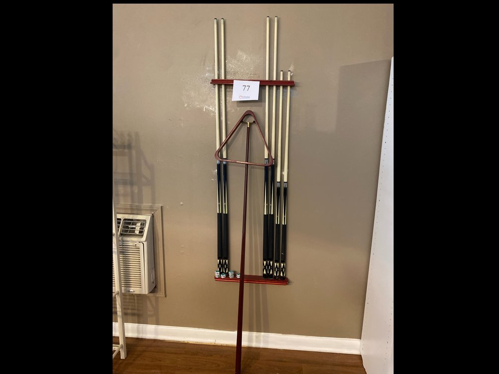 SET OF POOL STICKS, RACK AND CHALK (HOLDER NOT INCLUDED)