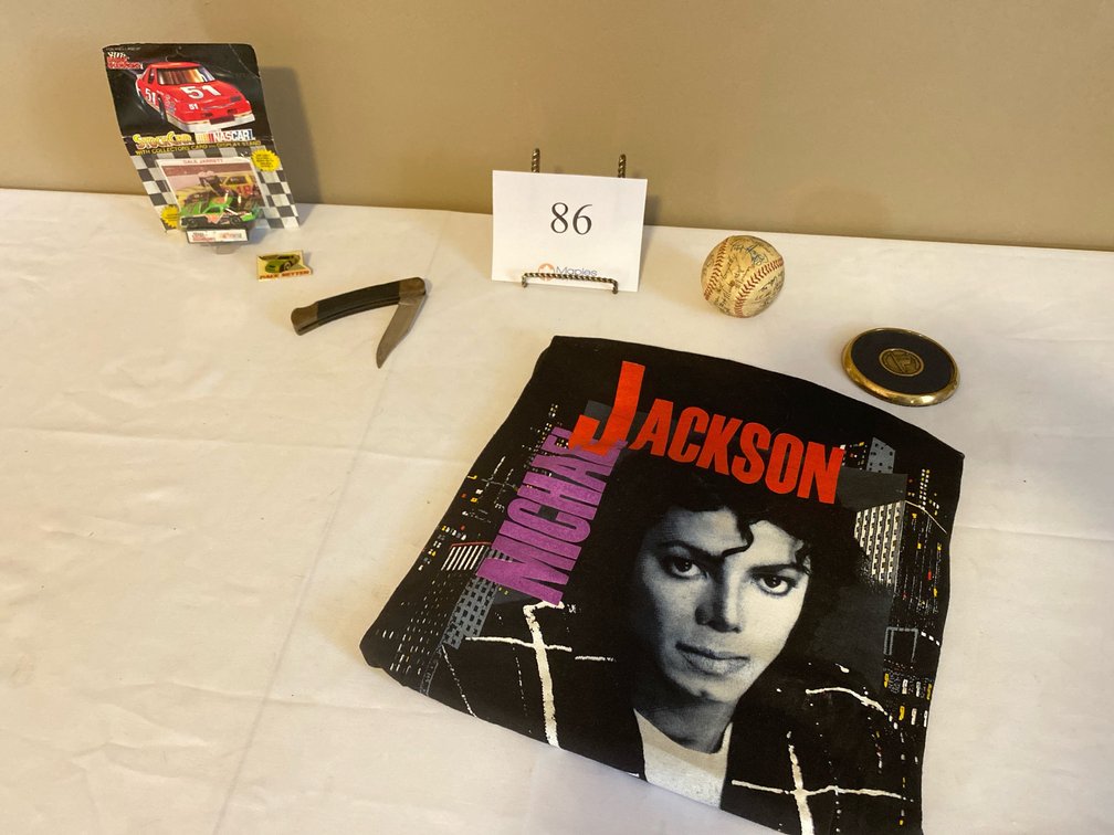 MICHEAL JACKSON BAD TOUR 88 LARGE T-SHIRT, DALE JARRETT COLLECTOR CAR, CARD AND STAND, 1980 PILOTS SIGNED BASEBALL, POCKET KNIFE