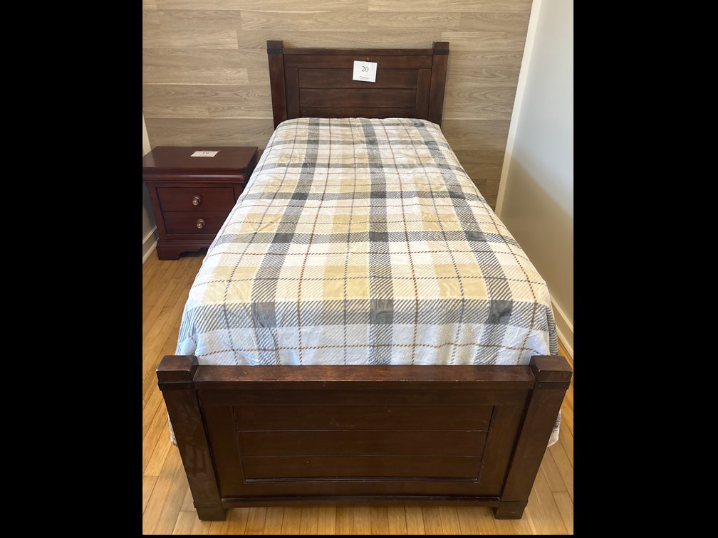 Wooden Twin Bedframe w Mattresses