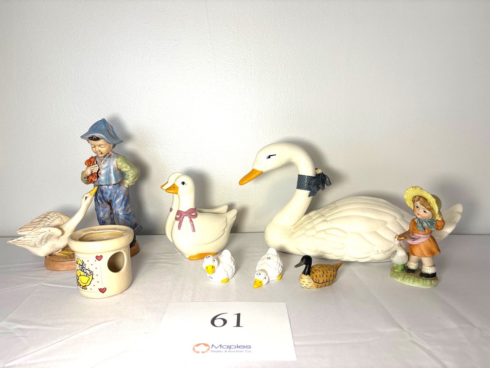 Swan Decor
