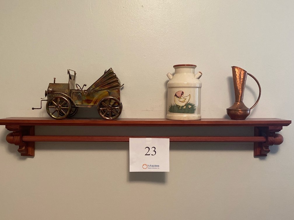WOODEN WALL SHELF, BRASS OLD TIME MUSIC CAR, CERAMIC MILK VASE, COPPER ROSE FLOWER HOLDER