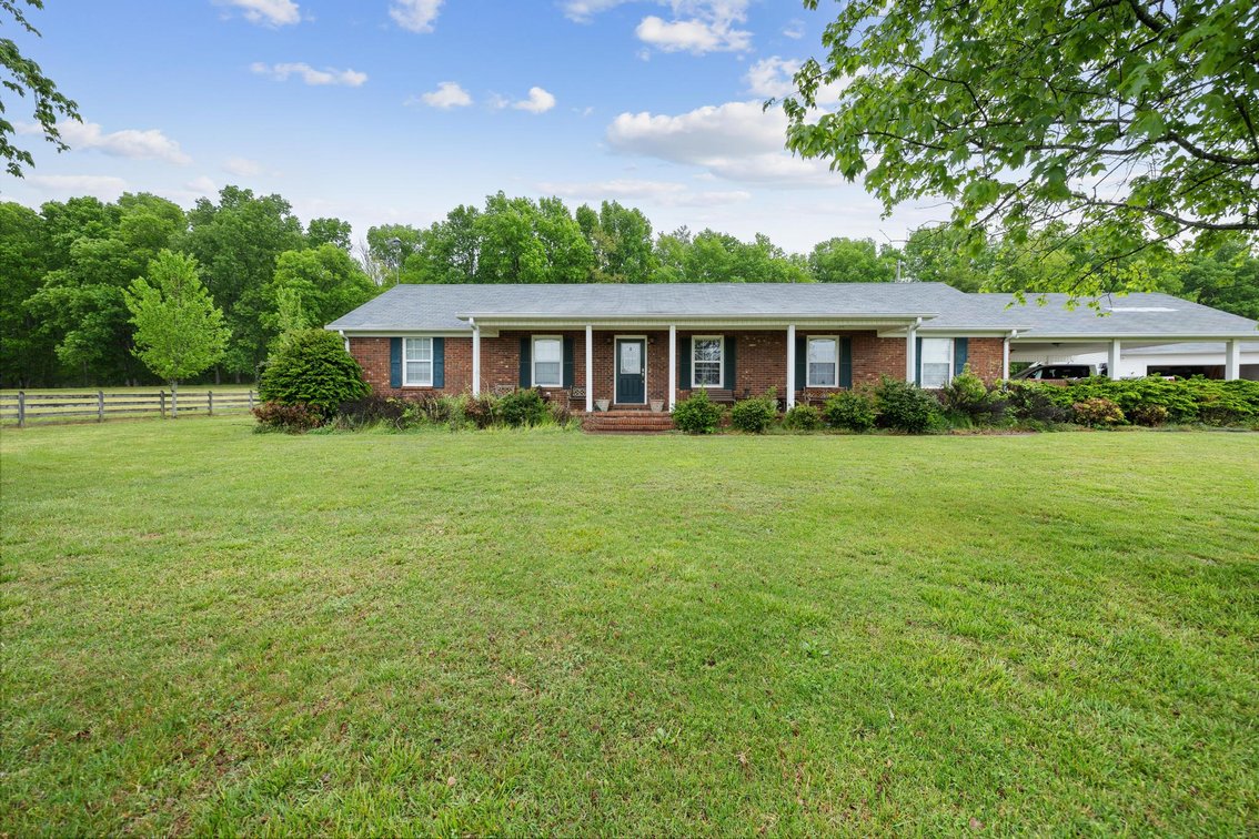 3293 E. Jefferson Pike