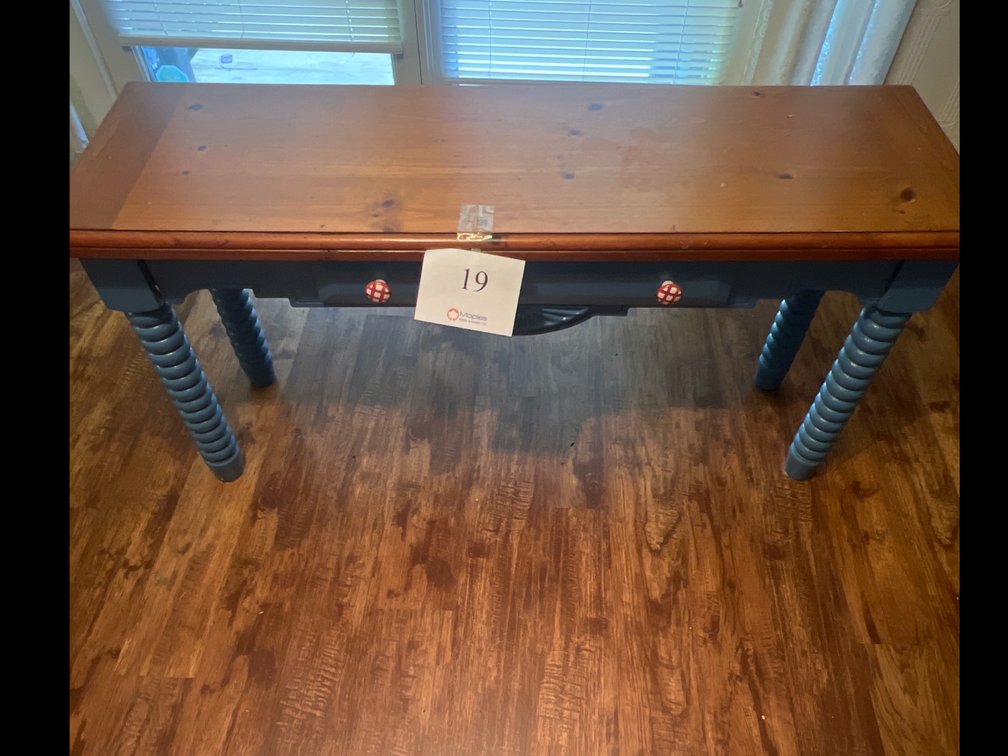 Table/Desk