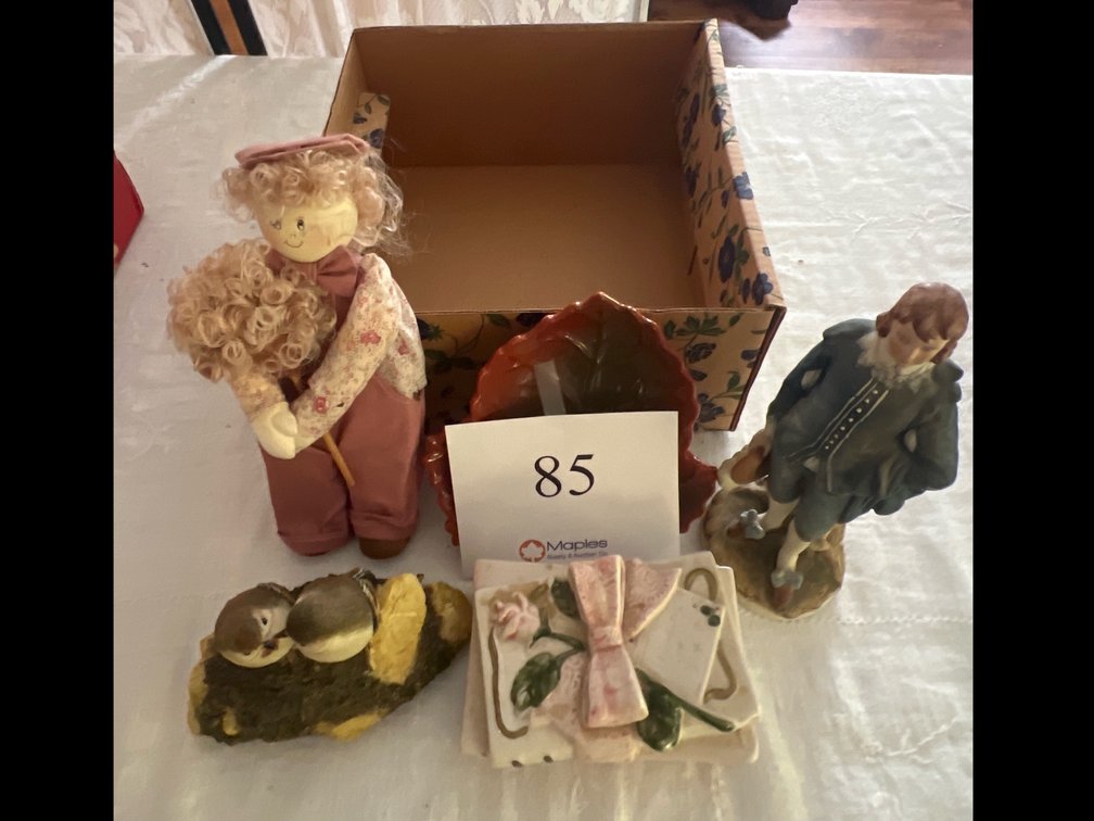 Decorative pieces