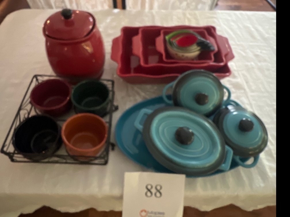 Cups/Serving Tray/ Container