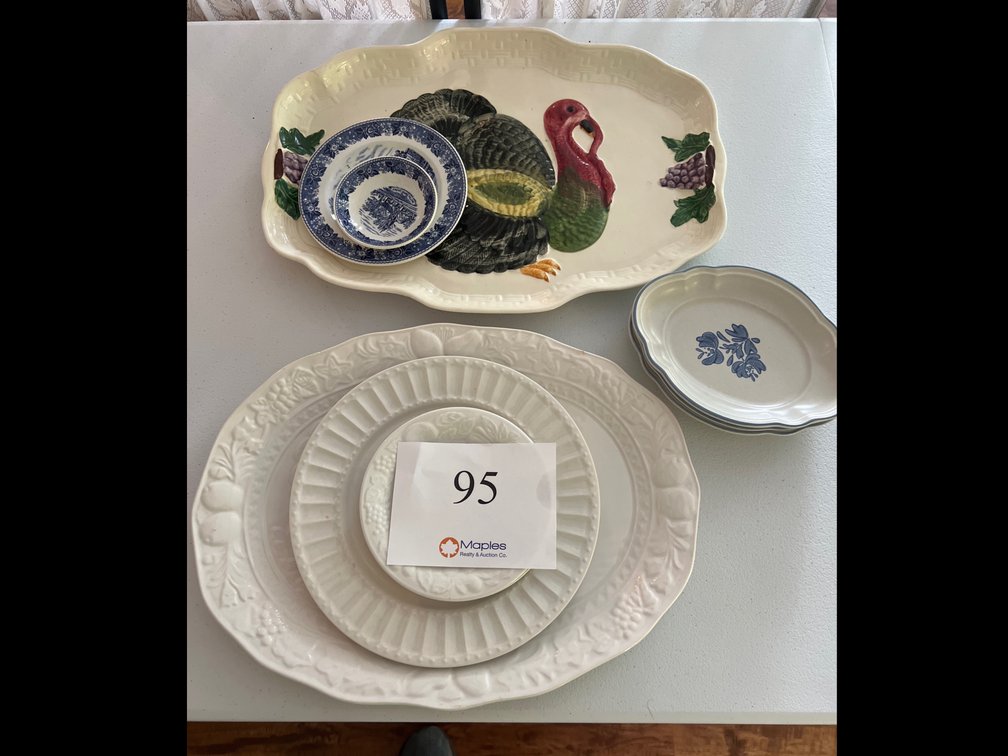 Dishes /Serving Tray